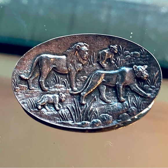 Vintage Jewelry - Velia Candida by Joe Calafato South African Lion Brooch